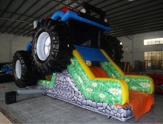 monster truck bouncy castle 4